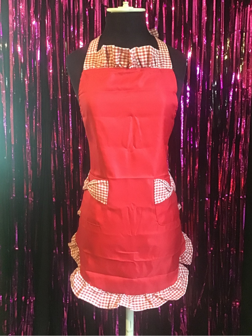 NWOT Retro Red and White Apron